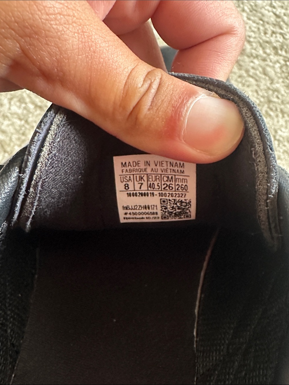 Reebok Classic Men's Black Leather Sneakers - Picture 5 of 5